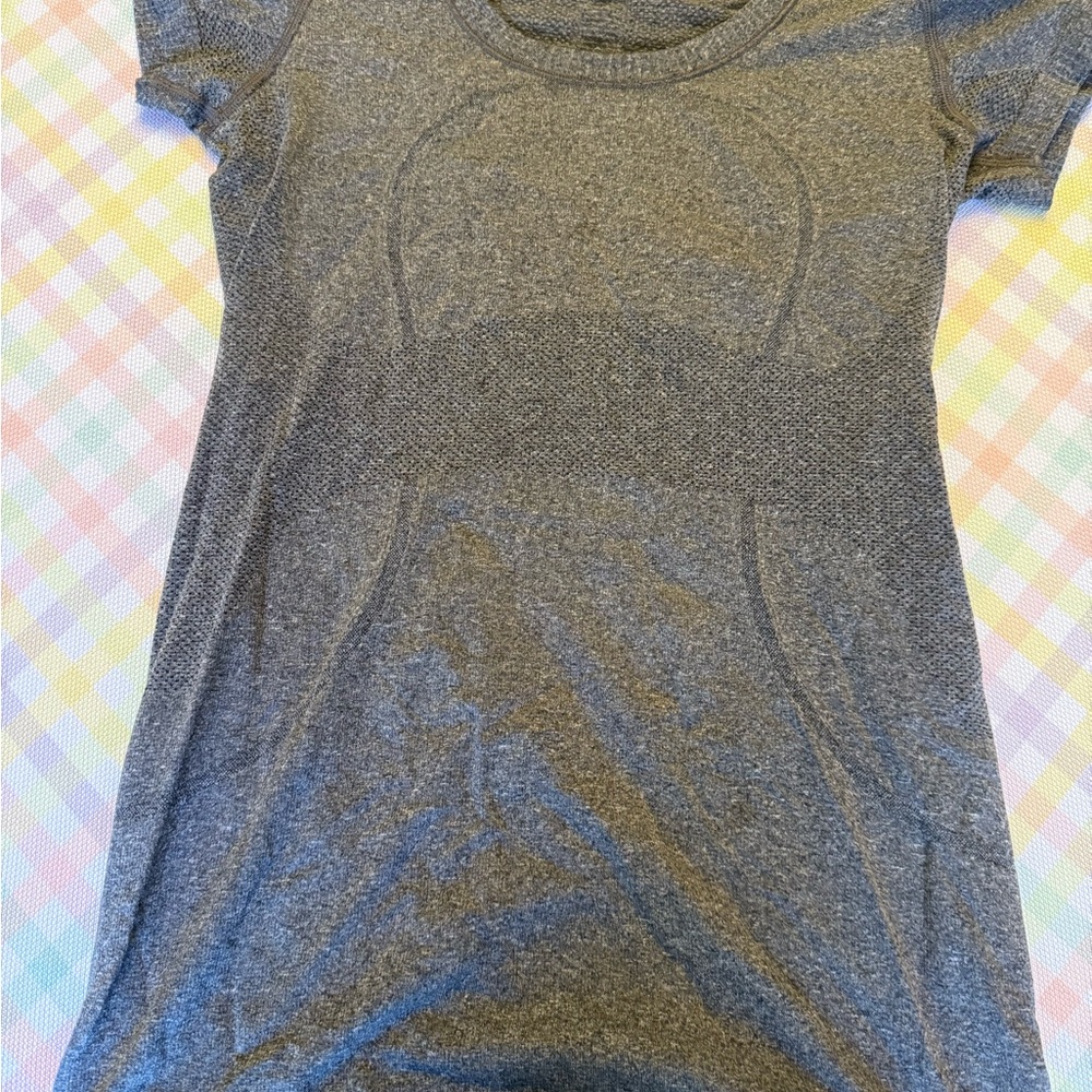 Lululemon Athletica Charcoal Short Sleeve Tee
